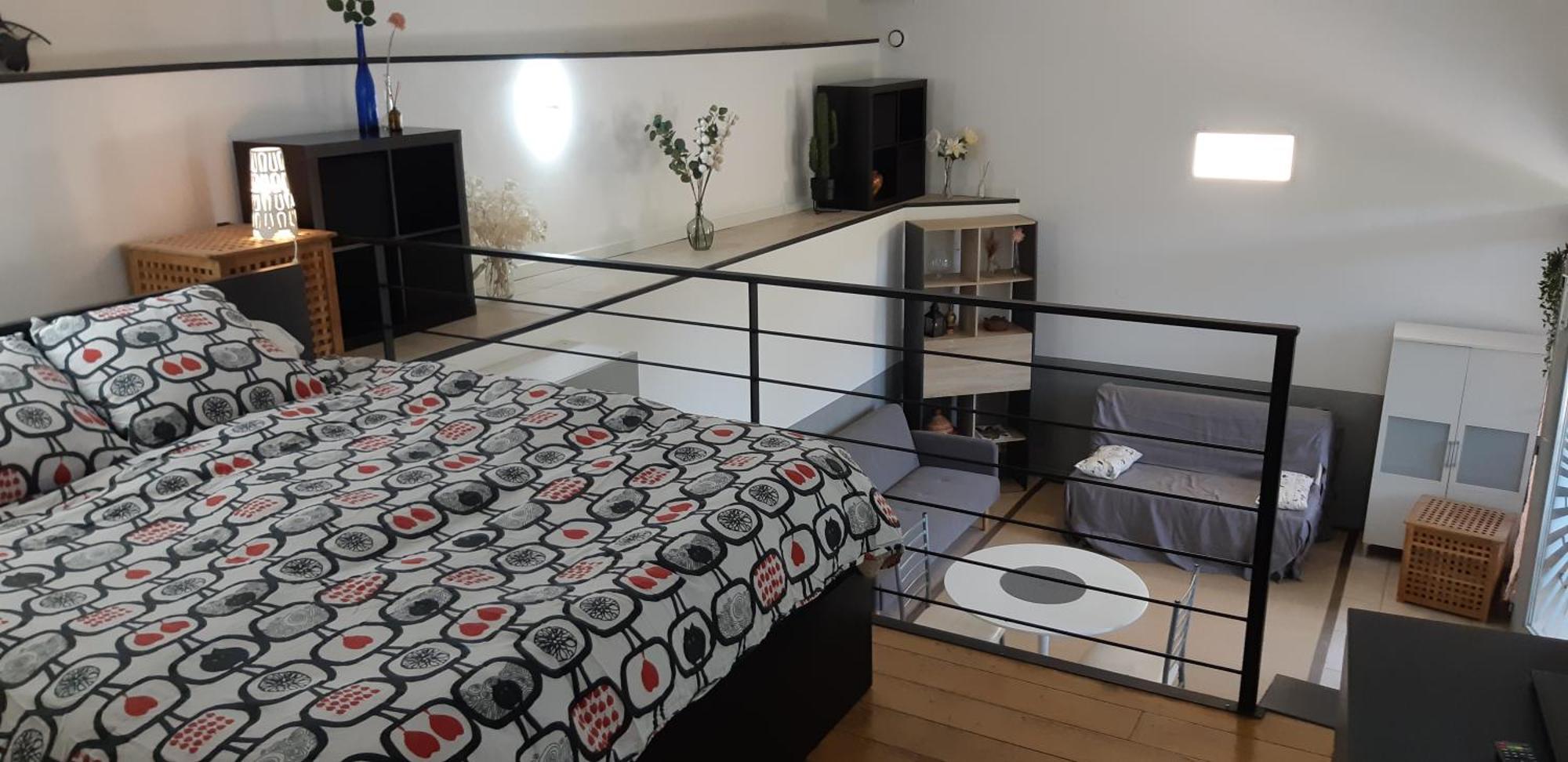 Petit Loft Face Riviere Lägenhet Collobrières Exteriör bild